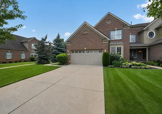 Photo 3 of Condo for sale at 44742 Broadmoor Cir, Northville, MI 48168 | MLS# 70552521 | Listing updated on 2026-08-23