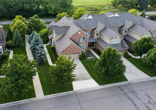 Photo 4 of Condo for sale at 44742 Broadmoor Cir, Northville, MI 48168 | MLS# 70552521 | Listing updated on 2026-08-23