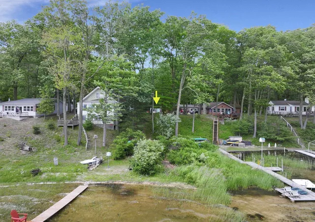 Homes for sale in Lake City, MI | 8520 W Sapphire, Lake City, MI 49651 | MLS# 80070543