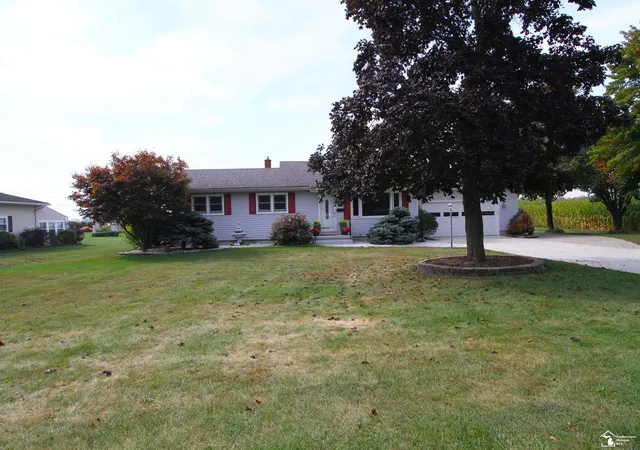 Photo 1 of Sale Pending at 4833 Stadler Rd, Monroe, MI 48162 | MLS# 50189339 | Listing updated on 2026-01-02
