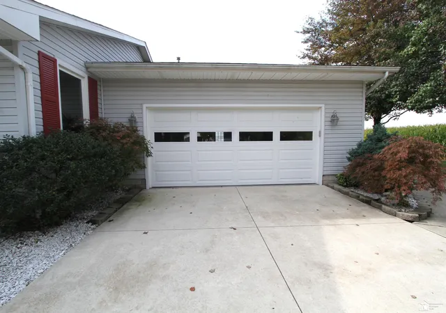 Photo 3 of Sale Pending at 4833 Stadler Rd, Monroe, MI 48162 | MLS# 50189339 | Listing updated on 2026-01-02