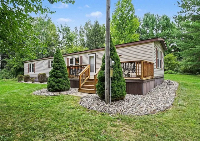 2nd image of 4303 Renas Rd, Gladwin, MI 48624 | MLS# 50219779