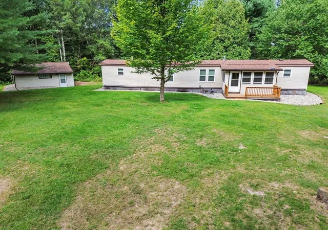 Photo 3 of Single family home for sale at 4303 Renas Rd, Gladwin, MI 48624 | MLS# 50219779 | Listing updated on 2026-09-09