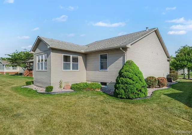 Homes for sale in Swartz Creek, MI | 4392 Springbrook Dr, Swartz Creek, MI 48473 | MLS# 61008119