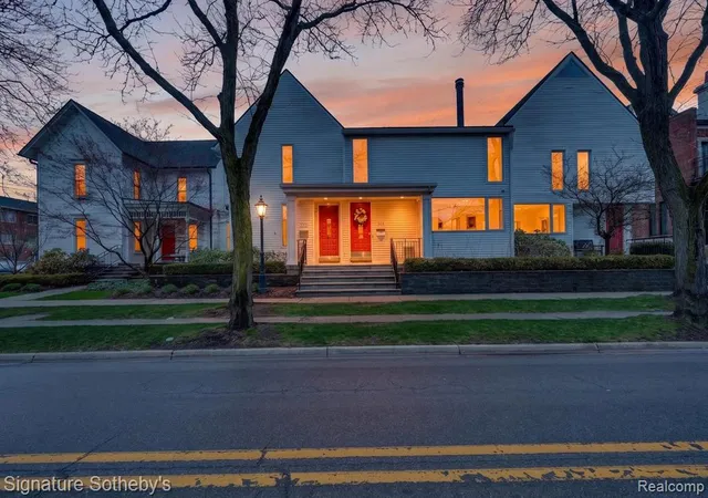 1st image of 372 W Brown St, Birmingham, MI 48009 1468 | MLS# 61023562
