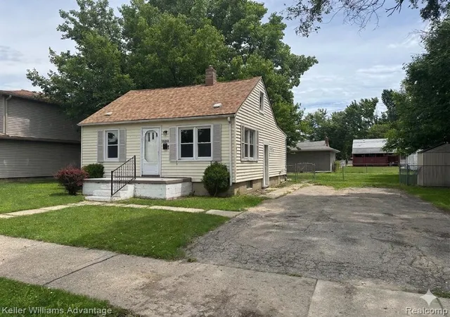 1st image of 25858 Leach St, Roseville, MI 48066 | MLS# 61006764
