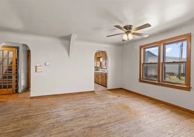 5th image of 3520 N Towerline Rd, Saginaw, MI 48601 | MLS# 70544264