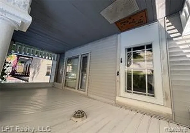 4th image of 923 10Th St, Port Huron, MI 48060 | MLS# 61008634