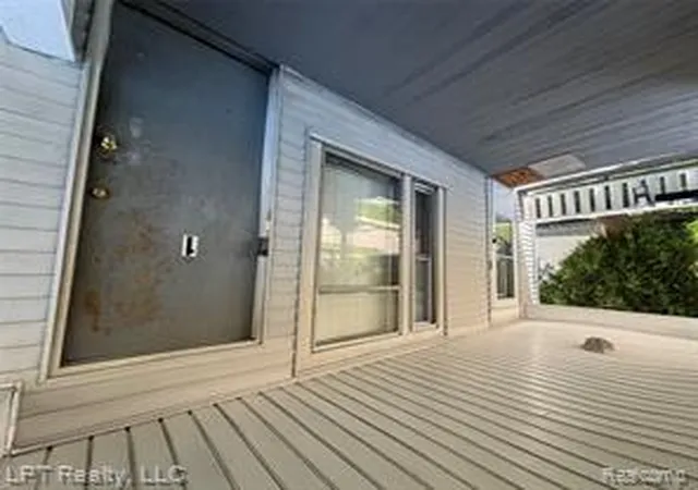 5th image of 923 10Th St, Port Huron, MI 48060 | MLS# 61008634
