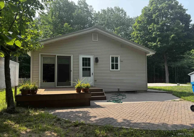 1st image of 1802 Werner St, Marquette, MI 49855 | MLS# 50218391