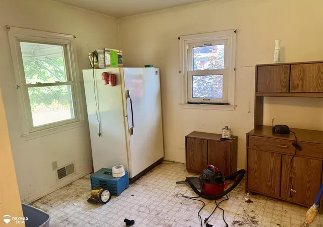Photo 3 of Sale Pending at 5499 Mckinley Rd, Flushing, MI 48433 | MLS# 50220029 | Listing updated on 2026-09-21