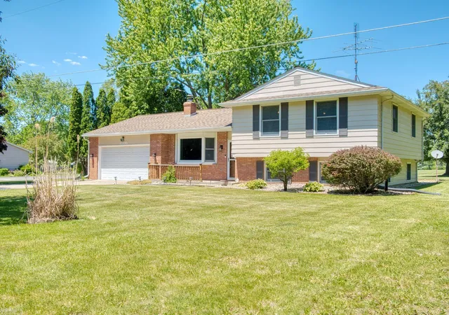 Photo 1 of Single Family Residence at 1300 W Hibbard Rd, Owosso, MI 48867 | MLS# 50210204 |  | Sold on 2026-07-08