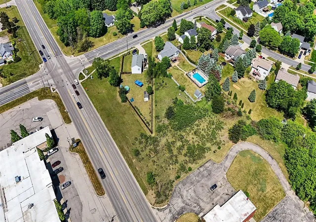 4th image of 1456 Northland Dr, Rockford, MI 49341 | MLS# 70536094