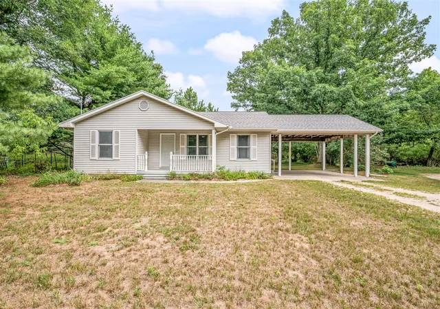 1st image of 1306 Bjornson St, Big Rapids, MI 49307 | MLS# 70552624
