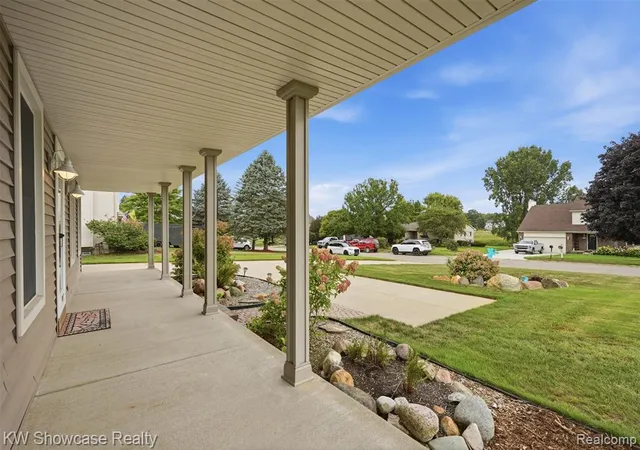 Photo 4 of Sale Pending at 59563 Barkley Dr, New Hudson, MI 48165 | MLS# 61023008 | Listing updated on 2026-08-24