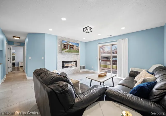 5th image of 45750 Prairiegrass Ct #4, Van Buren Township, MI 48111 | MLS# 60977728