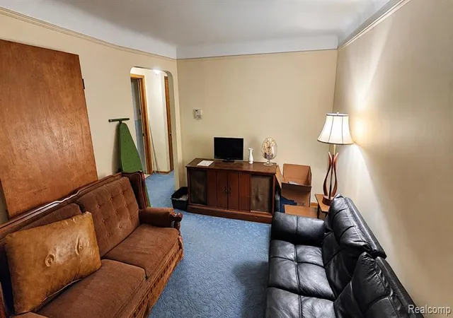 Photo 2 of Sale Pending at 23249 Columbia St, Dearborn, MI 48124 2524 | MLS# 61024132 | Listing updated on 2026-09-13