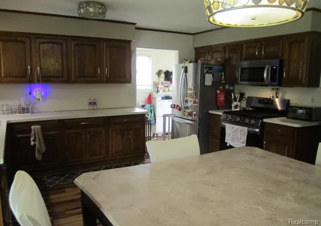 5th image of 32529 Firwood Dr, Warren, MI 48088 1543 | MLS# 61006461