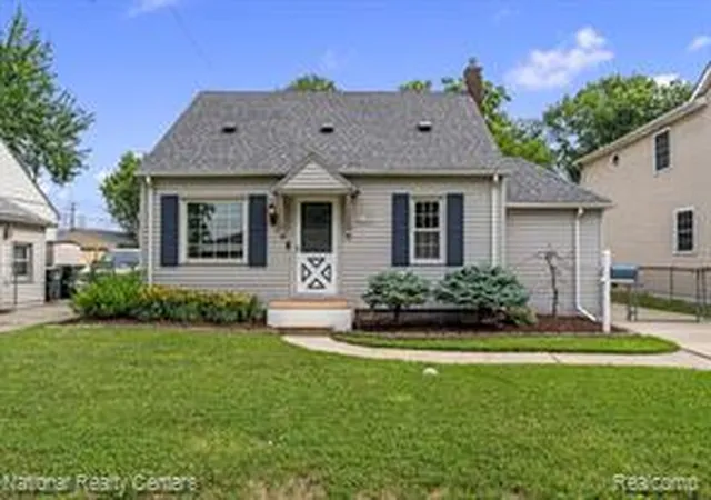 Homes for sale in Saint Clair Shores, MI | 21523 Fresard St, Saint Clair Shores, MI 48080 | MLS# 61009219