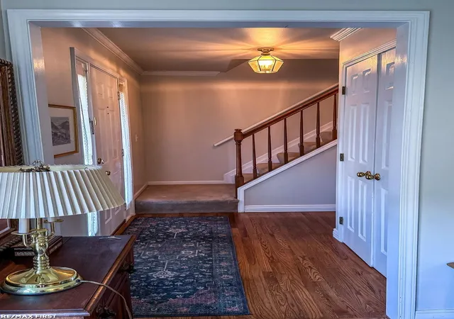 3rd image of 199 Saxon Ct, Rochester Hills, MI 48307 | MLS# 50211959
