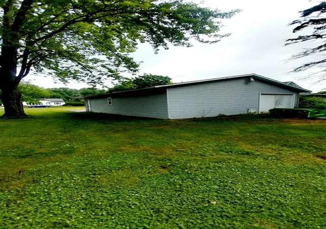 Photo 3 of Sale Pending at 924 Parchmount Ave, Kalamazoo, MI 49004 | MLS# 70537735 | Listing updated on 2026-09-12