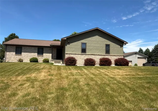 Homes for sale in Columbiaville, MI | 5484 Columbiaville Rd, Columbiaville, MI 48421 | MLS# 61002478