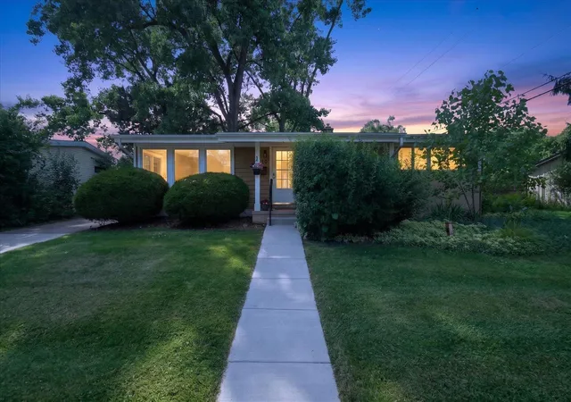 Homes for sale in Ann Arbor, MI | 2710 Hampshire Rd, Ann Arbor, MI 48104 | MLS# 70543921
