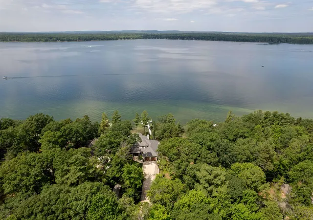 Homes for sale in Interlochen, MI | 5568 Lakeview Dr, Interlochen, MI 49643 | MLS# 80065935