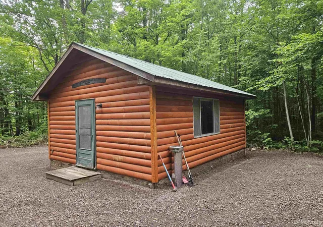 Homes for sale in Ontonagon, MI | 33210 N Firesteel Rd, Ontonagon, MI 49953 | MLS# 50212727