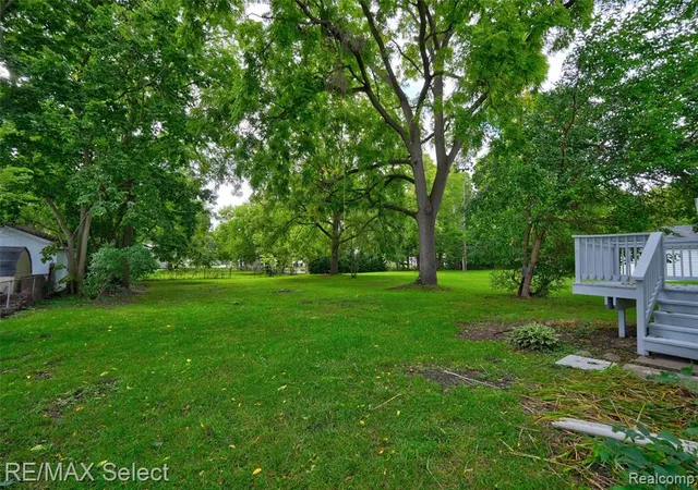 Photo 4 of Sale Pending at 209 N Cherry St, Flushing, MI 48433 1603 | MLS# 61025880 | Listing updated on 2026-09-02