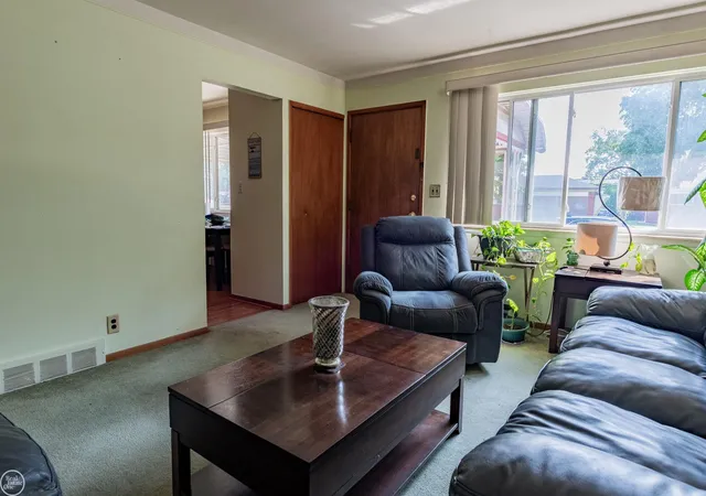 Photo 3 of Sale Pending at 24923 Blackmar Ave, Warren, MI 48091 | MLS# 50219541 | Listing updated on 2026-09-15