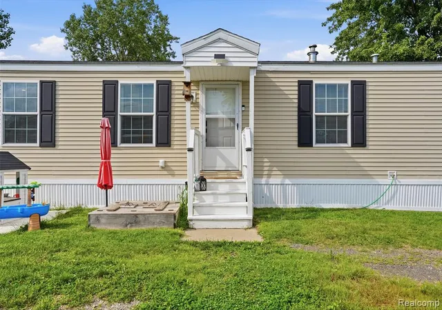 2nd image of 5325 Van Orden Rd, Webberville, MI 48892 | MLS# 61023028