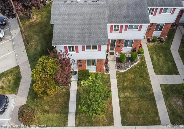 Homes for sale in Roseville, MI | 27962 Eastwick Square, Roseville, MI 48066 | MLS# 60940434