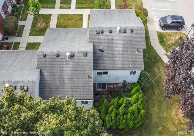 Homes for sale in Roseville, MI | 27962 Eastwick Square, Roseville, MI 48066 | MLS# 60940434