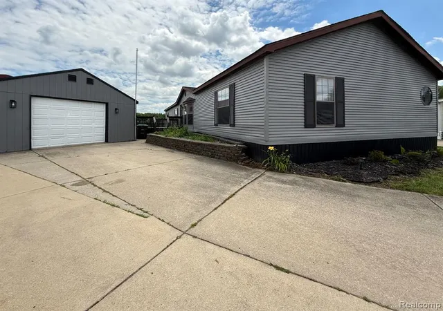 Homes for sale in Erie, MI | 6255 Telegraph Rd, Erie, MI 48133 | MLS# 61006148