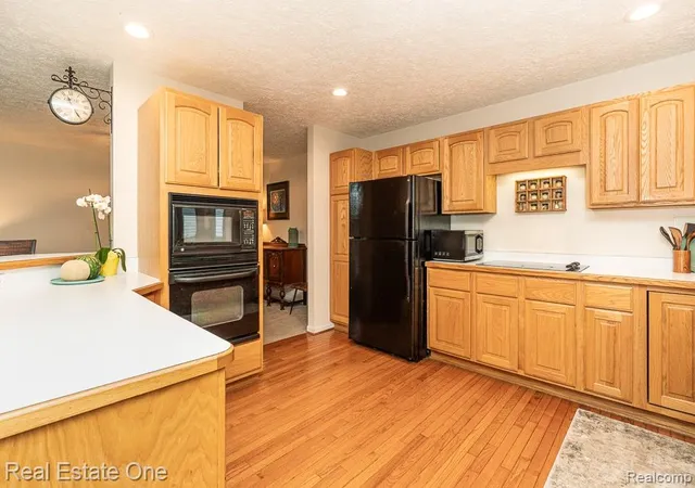Homes for sale in Clarkston, MI | 6595 Scenic Pines Ct, Clarkston, MI 48346 | MLS# 61002121