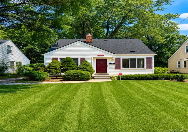 Photo 1 of Single family home for sale at 24264 Cloverlawn Ave, Oak Park, MI 48237 | MLS# 61015648 | Listing updated on 2026-07-29