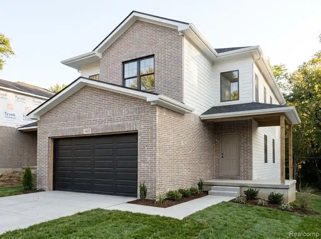 Photo 1 of Single family home for sale at 1413 S Hospital Rd, Waterford, MI 48327 | MLS# 61026293 | Listing updated on 2026-10-15
