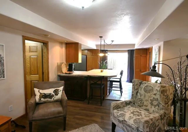 Photo 4 of Single family home for sale at 711 Calverley Ave, Houghton, MI 49931 | MLS# 50210623 | Listing updated on 2026-09-15