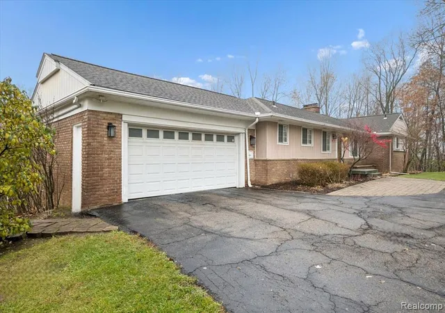 2nd image of 30609 Inkster Rd, Franklin, MI 48025 | MLS# 61022697