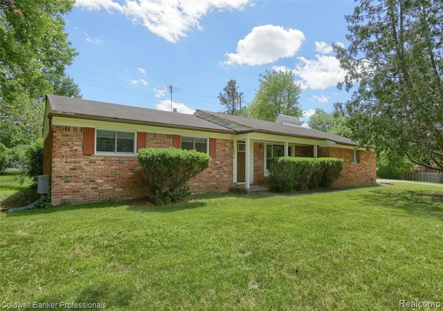Homes for sale in Bloomfield Hills, MI | 3634 South Blvd, Bloomfield Hills, MI 48304 | MLS# 61003216