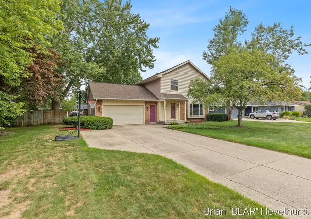 2nd image of 7520 Windgate Dr, Jenison, MI 49428 | MLS# 70551590