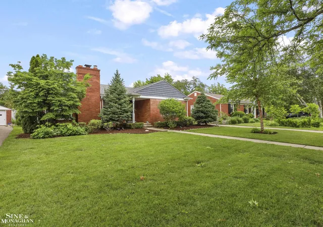 Homes for sale in Grosse Pointe Park, MI | 1024 Somerset Ave, Grosse Pointe Park, MI 48230 | MLS# 50213820