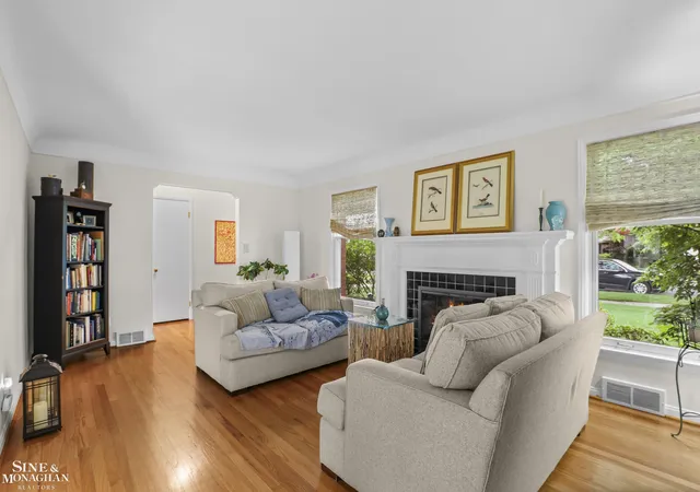 Homes for sale in Grosse Pointe Park, MI | 1024 Somerset Ave, Grosse Pointe Park, MI 48230 | MLS# 50213820