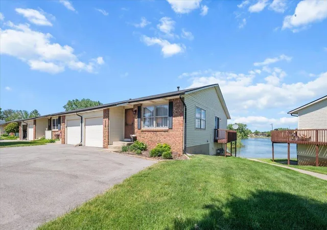 Homes for sale in Grandville, MI | 2861 Porter St, Grandville, MI 49418 | MLS# 70536336
