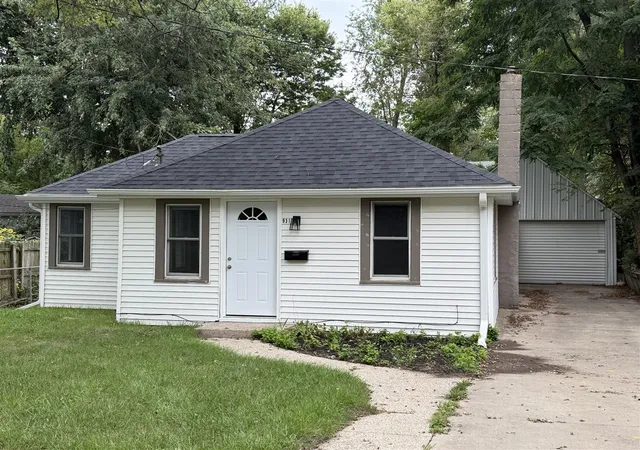 Photo 1 of Single family home for sale at 931 Pomeroy St, Kalamazoo, MI 49001 | MLS# 70553296 | Listing updated on 2026-09-15