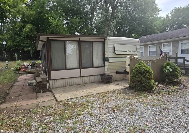 Photo 1 of Single family home for sale at 10001 E Goodall Rd #24, Durand, MI 48429 | MLS# 50217381 | Listing updated on 2026-09-03