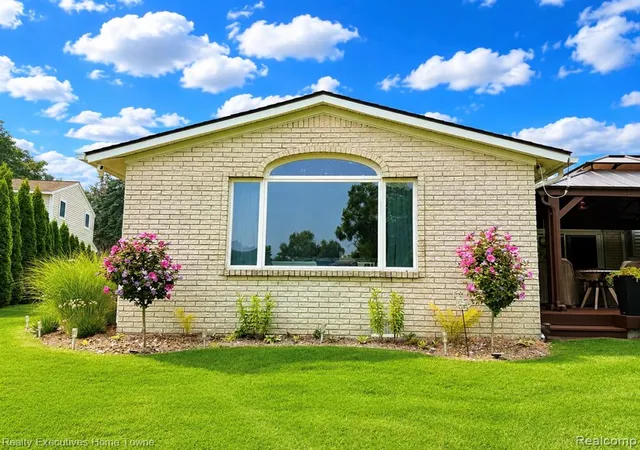 Photo 5 of Single family home for sale at 3460 Ramada Dr, Highland, MI 48356 | MLS# 61017464 | Listing updated on 2026-08-13