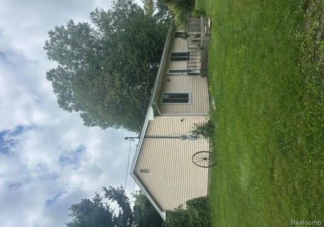 2nd image of 11020 Faussett Rd, Fenton, MI 48430 | MLS# 61023079
