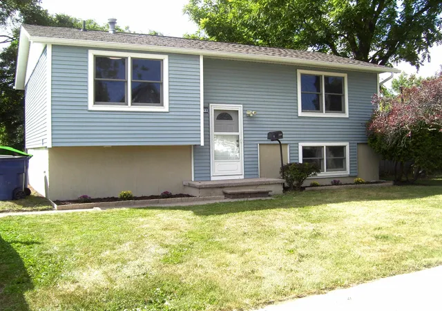 Photo 4 of Single family home for sale at 1012 Taylor St, Bay City, MI 48708 | MLS# 50220112 | Listing updated on 2026-08-28